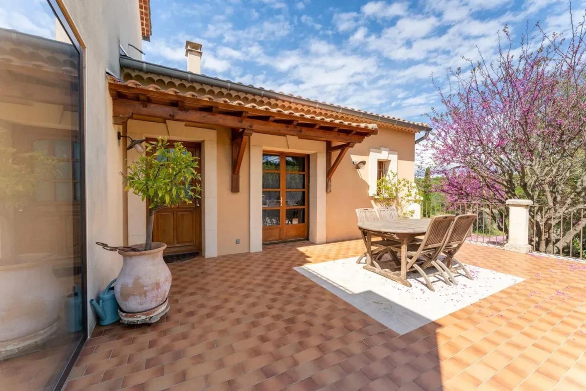 Villa Spacieuse A Vezenobres Avec Piscine Privee Exterior photo